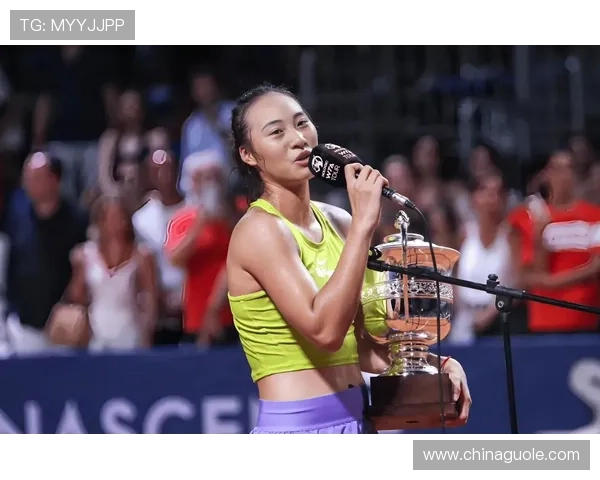 郑钦文强势重返世界前五萨巴伦卡高芙稳坐女子网坛前二格局再定